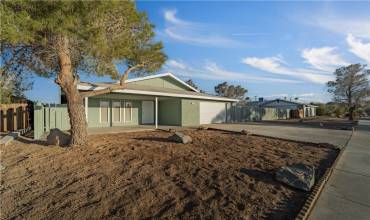 1032 S Farragut Street, Ridgecrest, California 93555, 3 Bedrooms Bedrooms, ,2 BathroomsBathrooms,Residential,Buy,1032 S Farragut Street,SR24236103