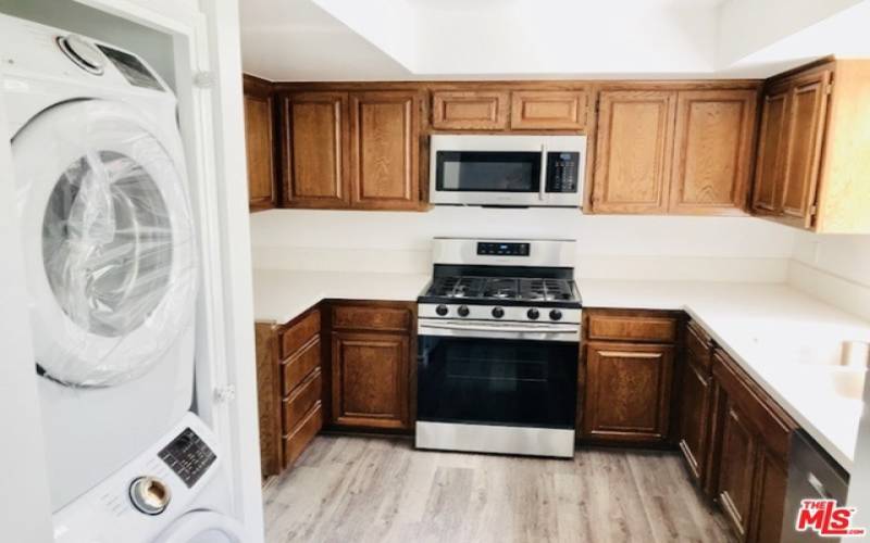 Kitchen/laundry