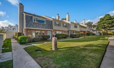 851 Del Mar Downs Road E, Solana Beach, California 92075, 2 Bedrooms Bedrooms, ,1 BathroomBathrooms,Residential Lease,Rent,851 Del Mar Downs Road E,NDP2410082