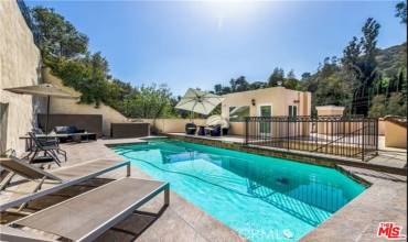 2328 Benedict Canyon Drive, Beverly Hills, California 90210, 4 Bedrooms Bedrooms, ,4 BathroomsBathrooms,Residential Lease,Rent,2328 Benedict Canyon Drive,24464907