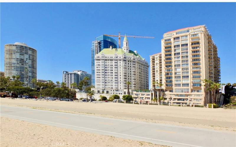 If you have ever dreamed of living at the beach this is your chance!