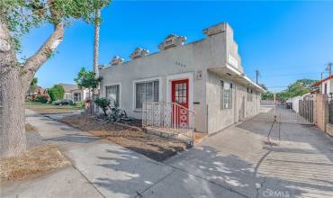 8464 California Avenue, South Gate, California 90280, ,Commercial Sale,Buy,8464 California Avenue,DW24236488