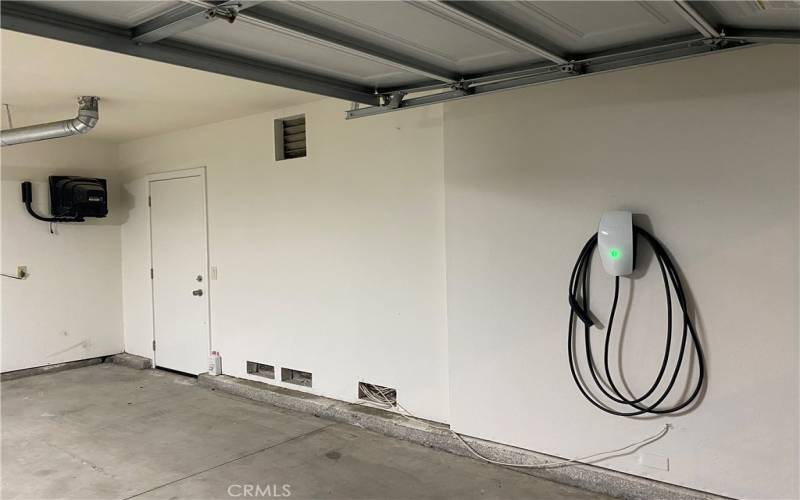 EV CHARGER