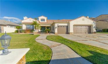 Gorgeous single-story home!