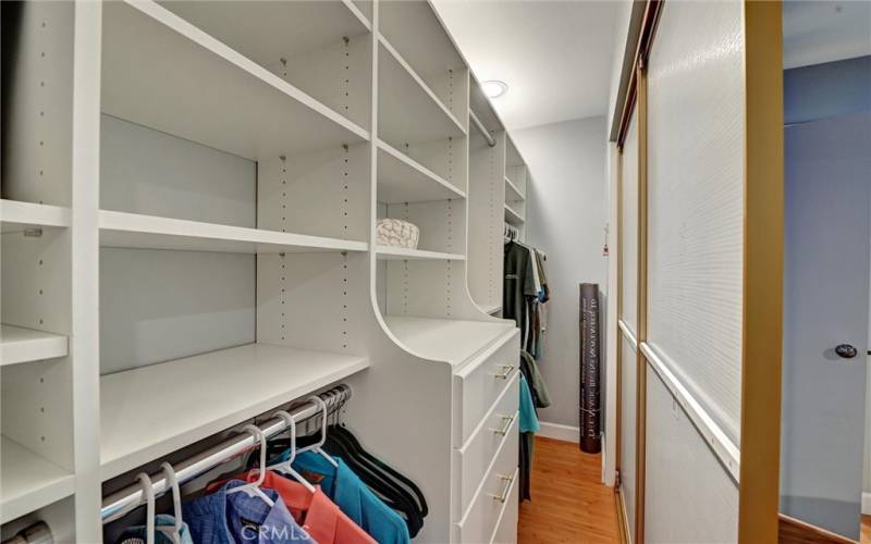 Guest Bdrm Closet