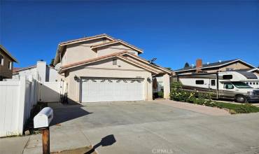 10329 Glade Avenue, Chatsworth, California 91311, 4 Bedrooms Bedrooms, ,3 BathroomsBathrooms,Residential,Buy,10329 Glade Avenue,SR24230833