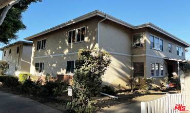 4410 Overland Avenue D, Culver City, California 90230, 2 Bedrooms Bedrooms, ,1 BathroomBathrooms,Residential Lease,Rent,4410 Overland Avenue D,24465175