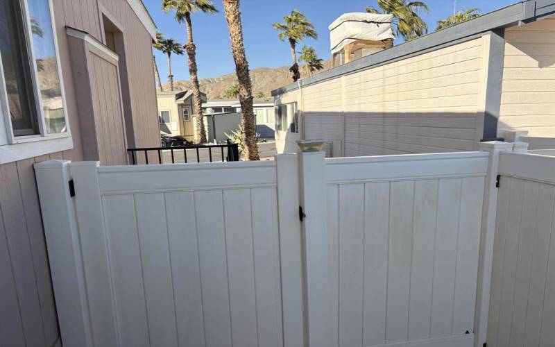 Vinyl Fencing