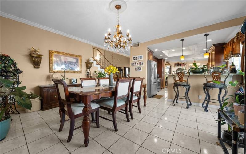 DINING ROOM TO KITCHEN