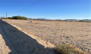 0 Medanos Avenue, Lucerne Valley, California 92356, ,Land,Buy,0 Medanos Avenue,IG24220203