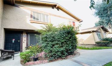 8538 Elburg Street C, Paramount, California 90723, 3 Bedrooms Bedrooms, ,2 BathroomsBathrooms,Residential,Buy,8538 Elburg Street C,SR24237172