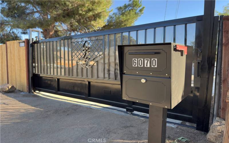 New Mailbox and New Front Gate