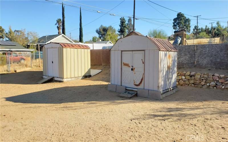 2 storage sheds.