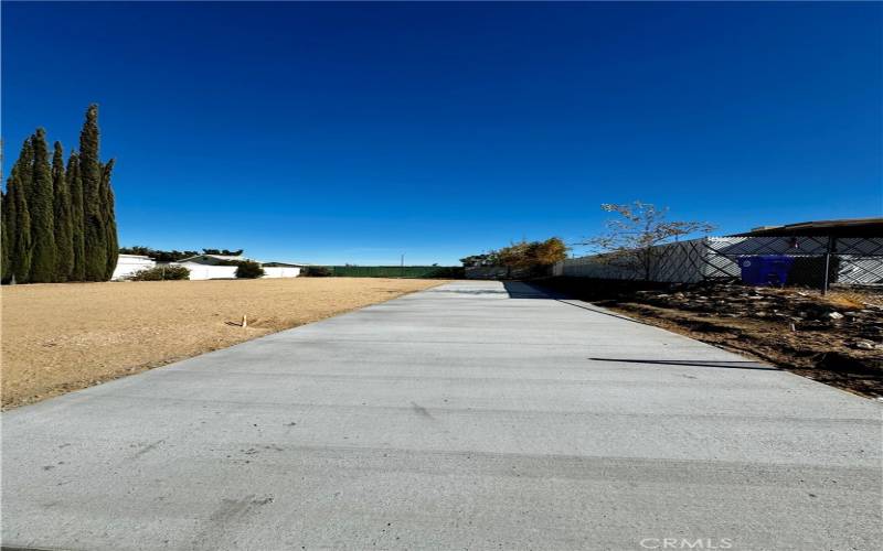 Nice Driveway!