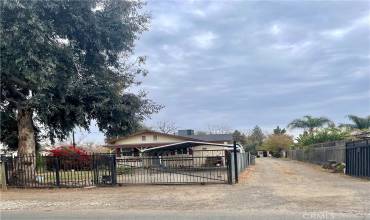 724 N Lafayette Avenue, Fresno, California 93728, 5 Bedrooms Bedrooms, ,3 BathroomsBathrooms,Residential,Buy,724 N Lafayette Avenue,FR24237015