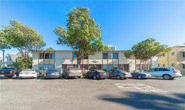 728 Cedar Avenue 4, Long Beach, California 90813, 1 Bedroom Bedrooms, ,1 BathroomBathrooms,Residential,Buy,728 Cedar Avenue 4,DW24236262