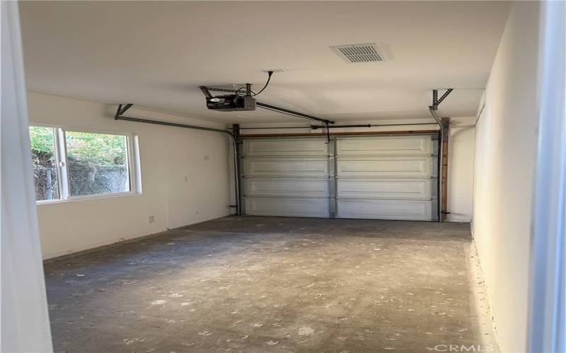 1 car garage