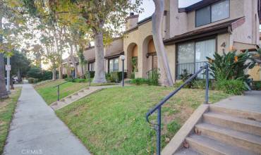 415 W Elk Avenue 7, Glendale, California 91204, 2 Bedrooms Bedrooms, ,2 BathroomsBathrooms,Residential Lease,Rent,415 W Elk Avenue 7,WS24237341