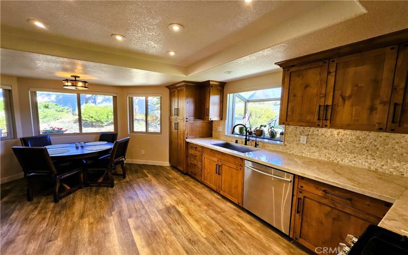 eating area in kitchen