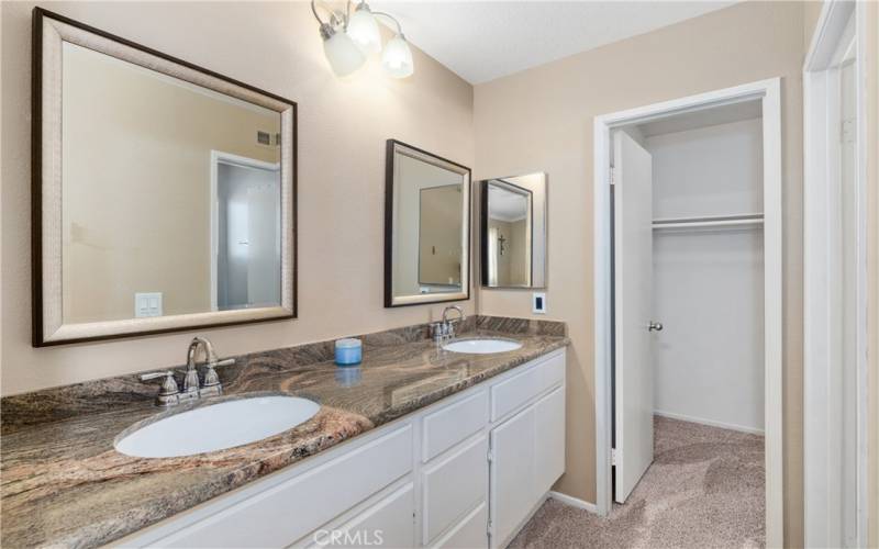 Dual sinks in primary bathroom