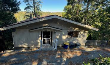 24058 Cresta Drive, Crestline, California 92325, 2 Bedrooms Bedrooms, ,1 BathroomBathrooms,Residential Lease,Rent,24058 Cresta Drive,RW24237412