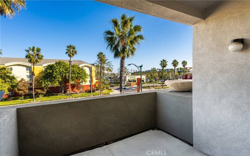 a spacious balcony, with a vibrant view!