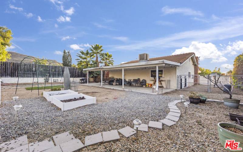 backyard, covered patio