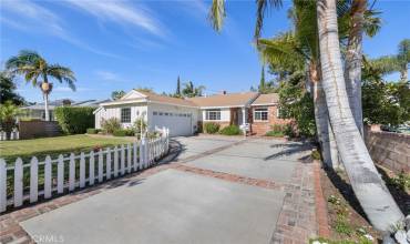 16451 Tupper Street, North Hills, California 91343, 3 Bedrooms Bedrooms, ,2 BathroomsBathrooms,Residential,Buy,16451 Tupper Street,SR24235114