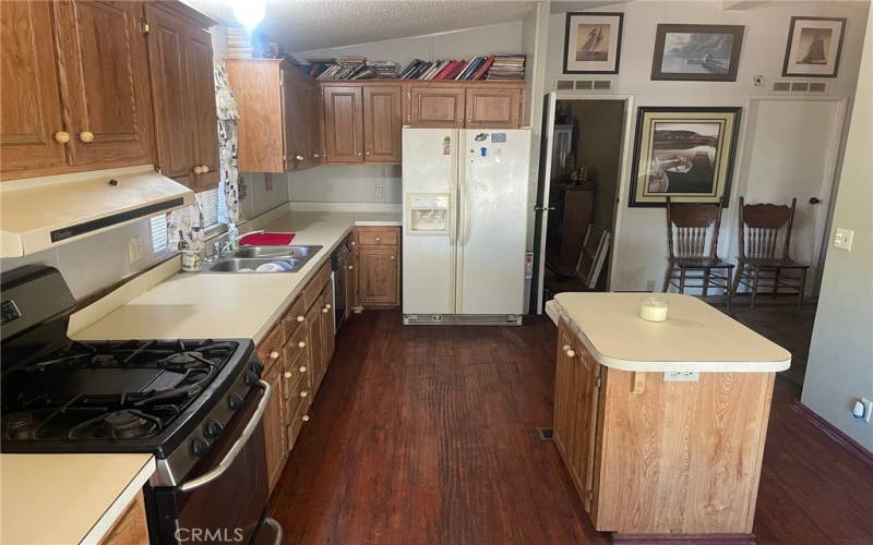 Kitchen with center island