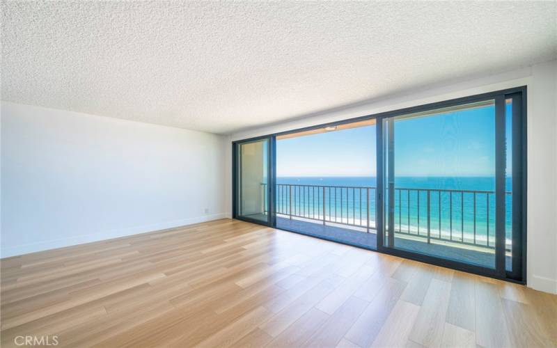 Living area, ocean front