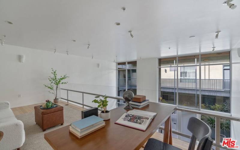 Perfect office area in loft