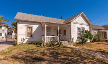 221 N Seventh St Santa Paula-3