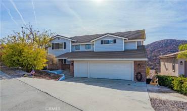 30718 Early Round Drive, Canyon Lake, California 92587, 5 Bedrooms Bedrooms, ,2 BathroomsBathrooms,Residential,Buy,30718 Early Round Drive,SW24237926