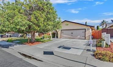 771 Clearview Drive, Hollister, California 95023, 3 Bedrooms Bedrooms, ,2 BathroomsBathrooms,Residential,Buy,771 Clearview Drive,41078742