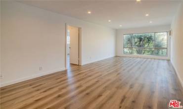 512 Evergreen Street 201, Inglewood, California 90302, 2 Bedrooms Bedrooms, ,2 BathroomsBathrooms,Residential Lease,Rent,512 Evergreen Street 201,24465877