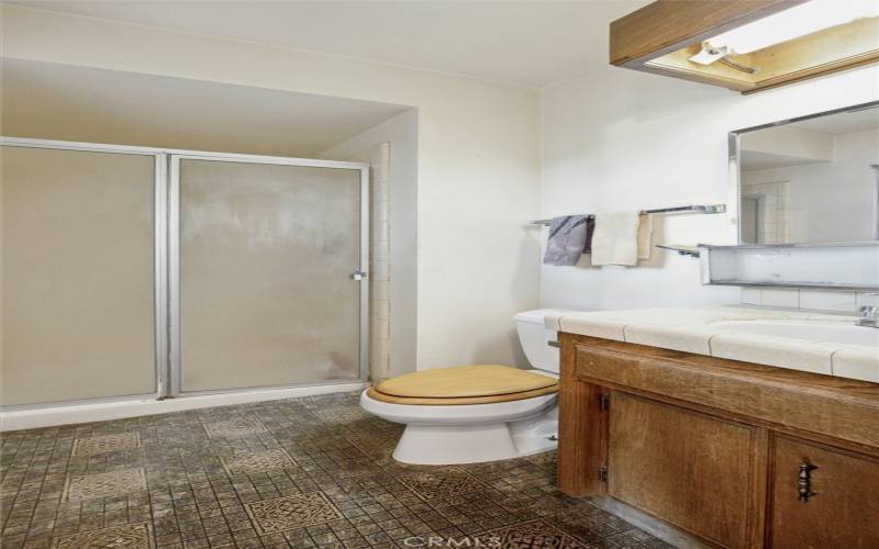 On-Suite Bathroom