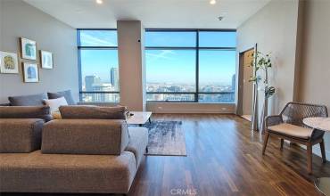 900 W Olympic Boulevard 30G, Los Angeles, California 90015, 1 Bedroom Bedrooms, ,1 BathroomBathrooms,Residential,Buy,900 W Olympic Boulevard 30G,GD24237711