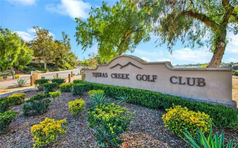 Community Borders Tijeras Creek Golf Club