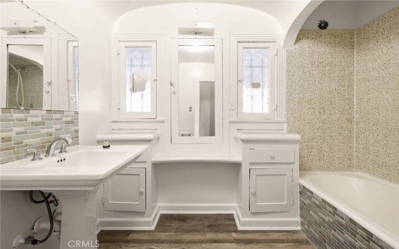 main house bathroom