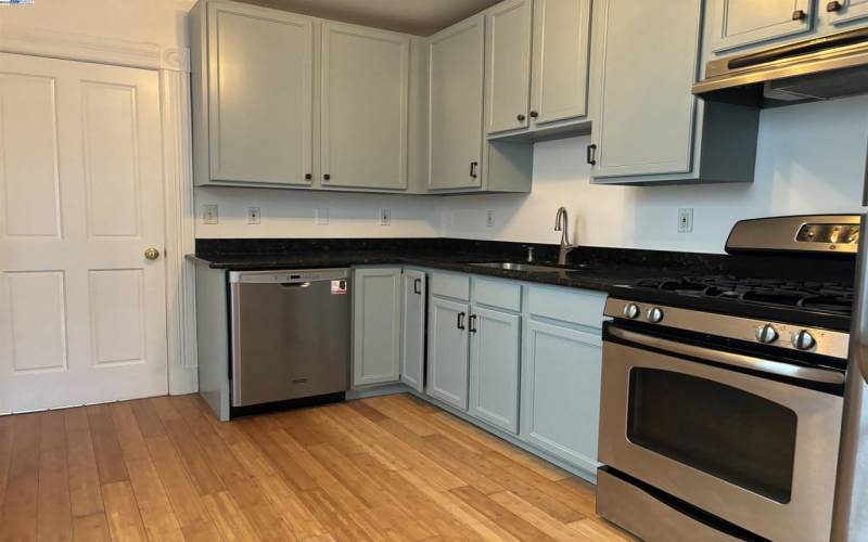 Stainless appliances refrigerator, stove and dishwasher, upgraded cabinetry and counters