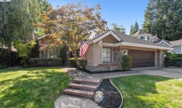 1251 Whispering Oaks Dr, Danville, California 94506, 3 Bedrooms Bedrooms, ,2 BathroomsBathrooms,Residential Lease,Rent,1251 Whispering Oaks Dr,41079399