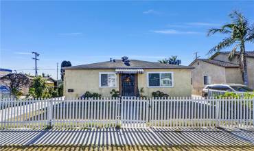 134 E 71st Street, Los Angeles, California 90003, 3 Bedrooms Bedrooms, ,2 BathroomsBathrooms,Residential Income,Buy,134 E 71st Street,PW24238223