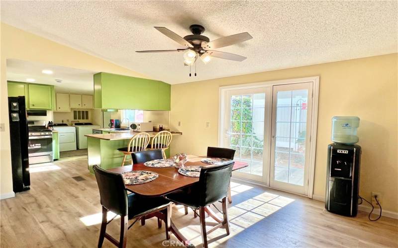 33510 Harvest Wy E Wildomar CA - Dining Area