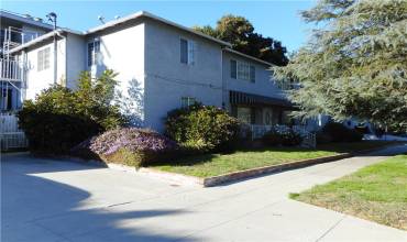 4269 Van Nuys Blvd, Sherman Oaks, California 91403, 2 Bedrooms Bedrooms, ,2 BathroomsBathrooms,Residential Lease,Rent,4269 Van Nuys Blvd,SR24238746