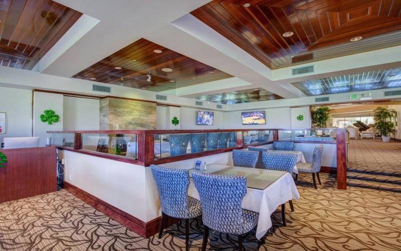 Clubhouse Dining