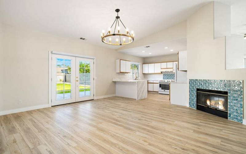 dining room toward see thru ireplace