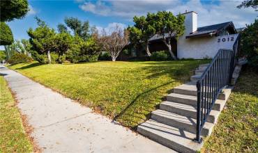 2012 S Garfield Avenue C, Monterey Park, California 91754, 2 Bedrooms Bedrooms, ,1 BathroomBathrooms,Residential Lease,Rent,2012 S Garfield Avenue C,WS24188556