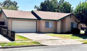 960 N A Street, Tulare, California 93274, 2 Bedrooms Bedrooms, ,1 BathroomBathrooms,Residential,Buy,960 N A Street,FR24238542