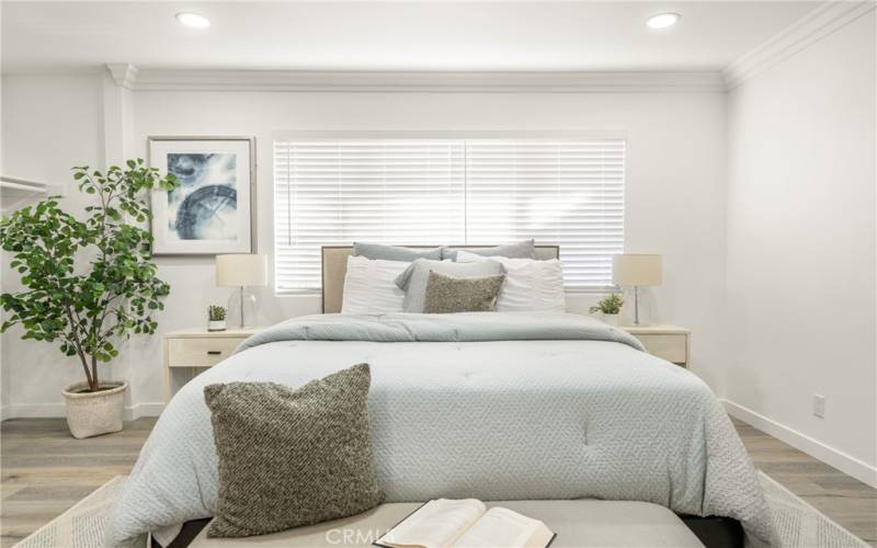 Sprawling Main Bedroom Huge Close Recessed Lighting