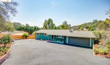 7212 Langley Ct, Salinas, California 93907, 3 Bedrooms Bedrooms, ,2 BathroomsBathrooms,Residential,Buy,7212 Langley Ct,41079474